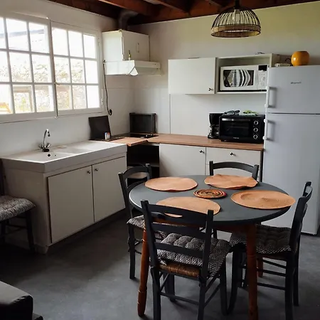 別荘 La Maisonnette 2personnes Le Rdc A 1200m De La *