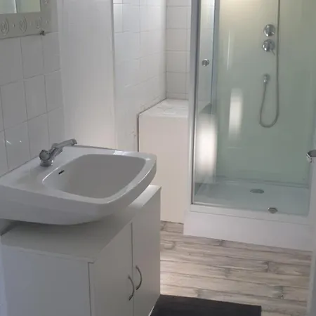 La Maisonnette 2personnes Le Rdc à 1200m De La Casa vacanze